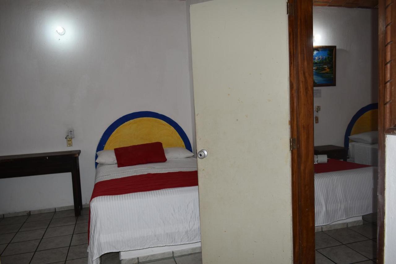 Hotel Y Bungalows Islas Careyes Los Ayala Exterior photo